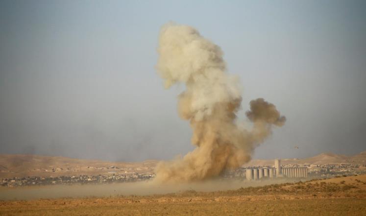 فيديو / الحشد الشعبي يبيد رتلا لداعش التكفيري في نينوى