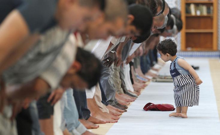 Extra security at Amsterdam mosque after Quebec shooting