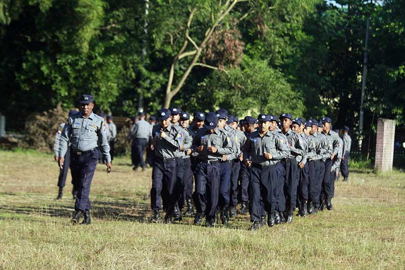 ကူညီပါရေစ ေဆာင္ပုဒ္ႏွင့္အညီ ေဆာင္ရြက္မႈမရွိသည့္ ရဲတပ္ဖဲြ႔ဝင္မ်ားကို အေရးယူသြားမည္