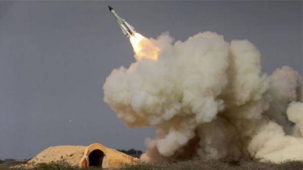 Manobra “Modafean Aseman-Velayat-7” (Defensores do espaço de Velayat-7) da divisão Aeroespacial de Corpos de Guardiães da Revolu