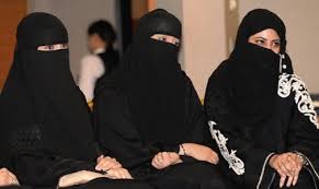 السعوديون يطالبون بقتل البنات!