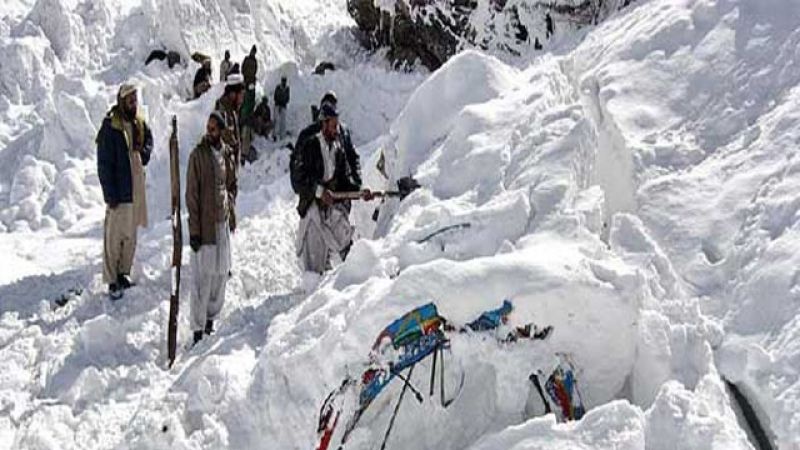 پاکستان میں برفانی تودے گرنےسے14 افراد جاں بحق