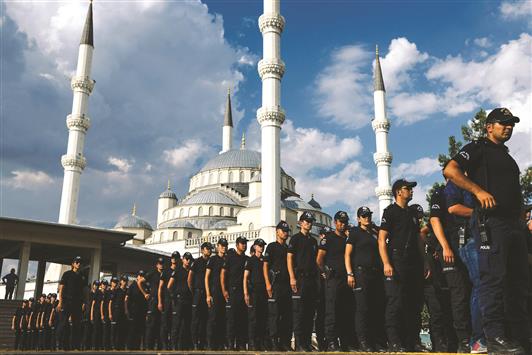 Turquie: plus de 750 arrestations en lien avec Daesh