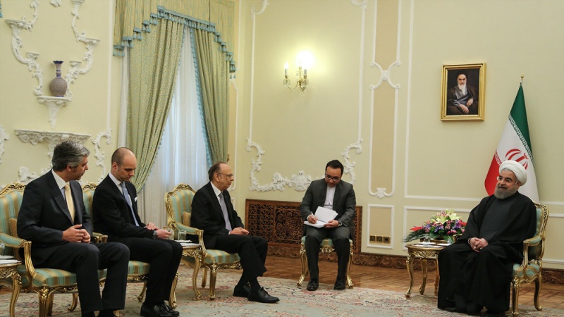 O Presidente Rouhani: “Não existem barreiras no caminho de desenvolvimentos das relações bilaterais com Portugal”