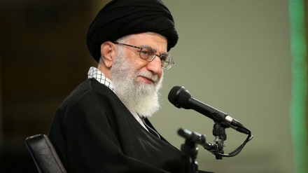 Ayatollah Khamenei: Das iranische Volk wird am 22. Bahman auf die Drohungen der USA antworten