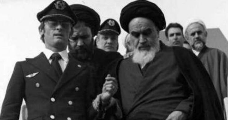 Kunci Sukses Revolusi Imam Khomeini Ra