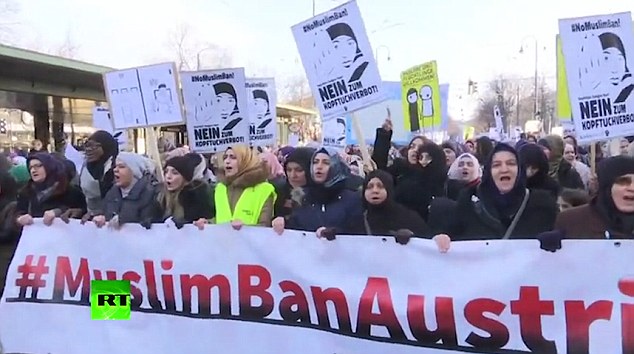  3,000 Muslim women protest in Austria against face-veil ban move / Pics