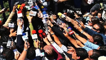 230 ausländische Reporter berichten am Freitag über Fußmarsch zum 38. Jahrestag der Islamischen Revolution