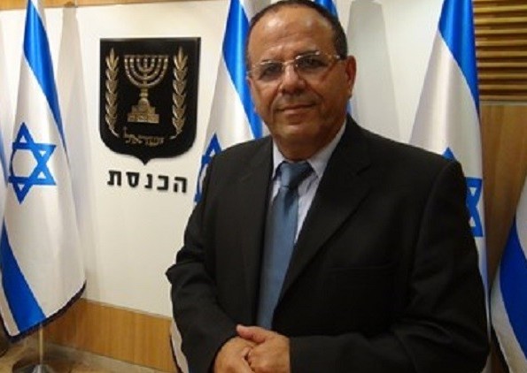وزير إسرائيلي ينقل الدولة الفلسطينية إلى سيناء!!