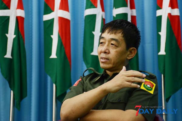 ‘‘ဒီလိုအေျခအေနမ်ိဳးမွာ ေဒၚေအာင္ဆန္းစုၾကည္မဟုတ္ဘဲနဲ႔ တျခားတစ္ေယာက္ဆိုရင္ တိုင္းျပည္ပ်က္တာၾကာလွၿပီလို႔ ကြၽန္ေတာ္တို႔က ဒီလိုပဲျမင္တ