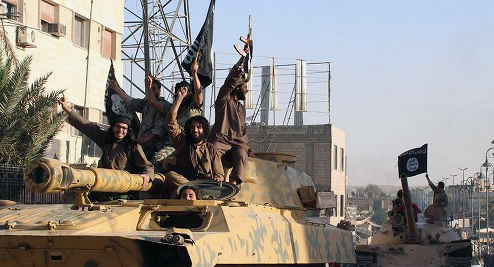 Pentágono: Líderes do Daesh retiram operações de Raqqa