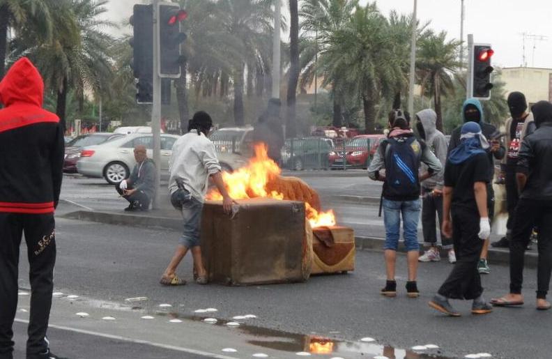 قوات النظام تقمع المتظاهرين الزاحفين نحو "ميدان الشهداء" في البحرين