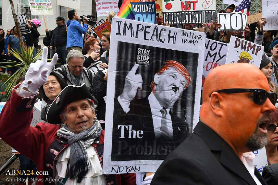 Unjuk Rasa Anti Trump di Portland Berakhir Ricuh