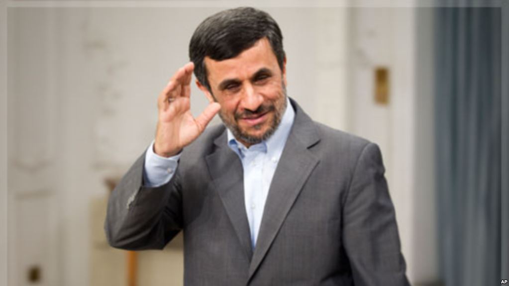 Ahmadinejad Ya Aikawa Da Trump Budaddiyar Wasika