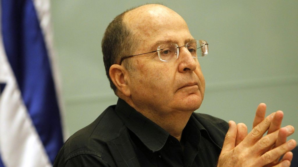 Ex Ministro israelí ‘Moshe Yaalon’ Reconoce Vínculos con Grupos Terroristas Wahabíes en Siria 