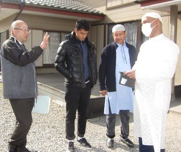 Muslims in Japan set up programs to counter prejudice