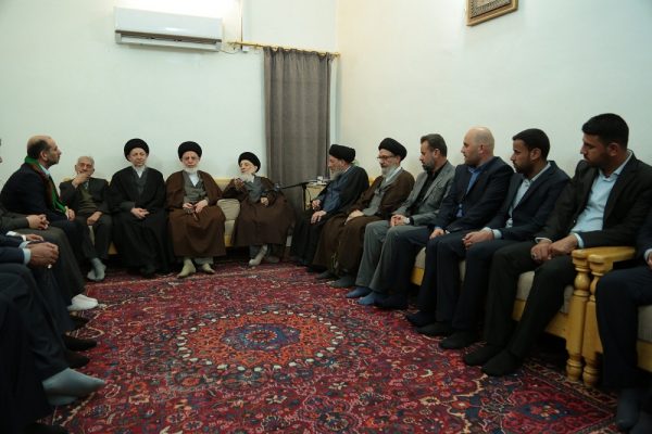 المرجع السيد الحكيم يدعو العاملين بالعتبات المقدسة لخدمة الزائرين وسعة الصدر