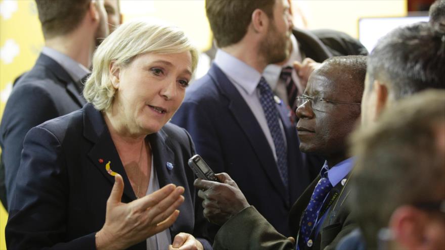 Danger immunité parlementaire de Le Pen par tuits sur EIIL