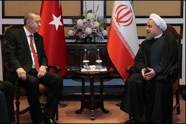 صدر حسن روحانی اور اردوغان کی اکو اجلاس کے ضمن میں باہمی ملاقات