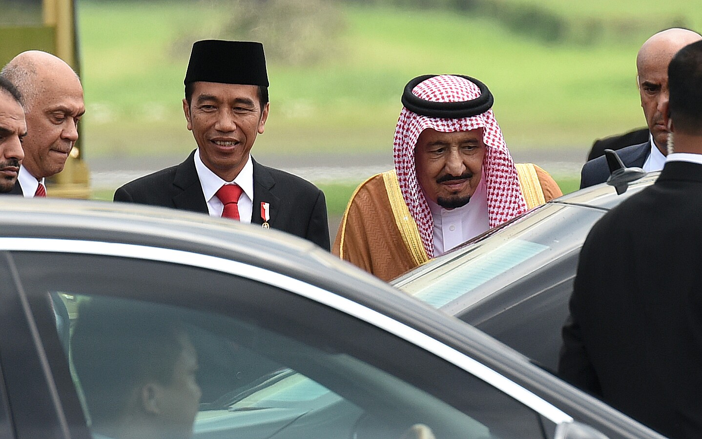 Dunia Terkejut Dengan Lawatan 'Mewah' Raja Arab Saudi Ke Indonesia