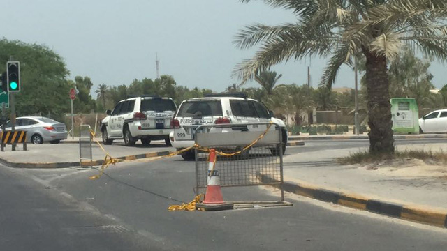 النظام يواصل في تعذيب أهالي الدراز...حصار وتضييق وتوقيف المدنيين