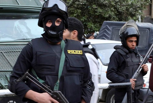 مصر: اعتقال 5 أشخاص شاركوا في قتل أقباط العريش