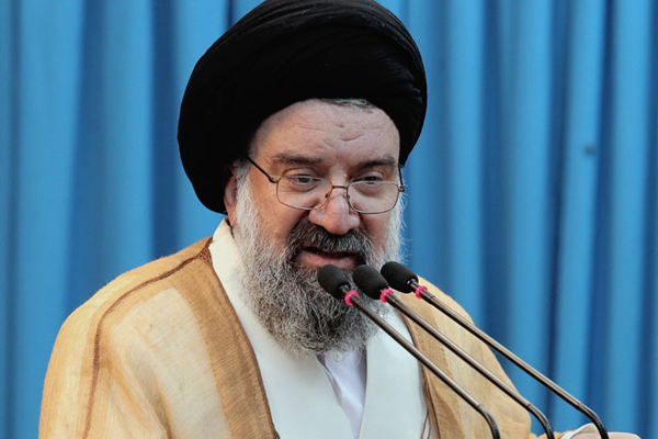 「イランは地域諸国の有力な同胞」