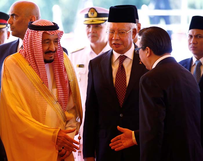 هكذا ترد ايران على البيان الختامي لزيارة الملك السعودي لماليزيا