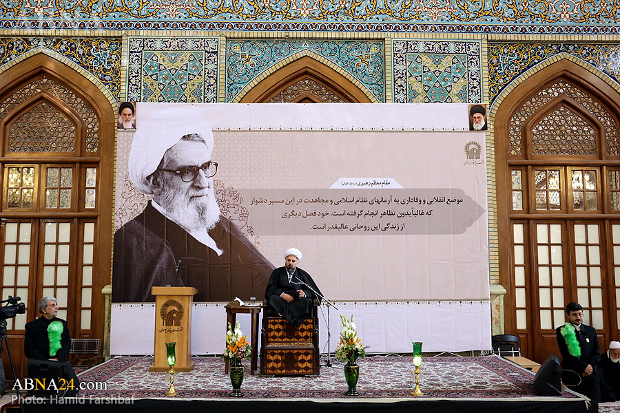 تقرير مصور/ الذكرى السنوية لرحيل عضو الجمعية العامة للمجمع العالمي لاهل البيت (ع) في حرم الامام الرضا (ع)