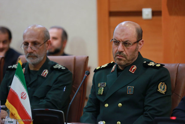 ايران تصنع طائرة حربية جديدة سيتم اختبارها قريباً