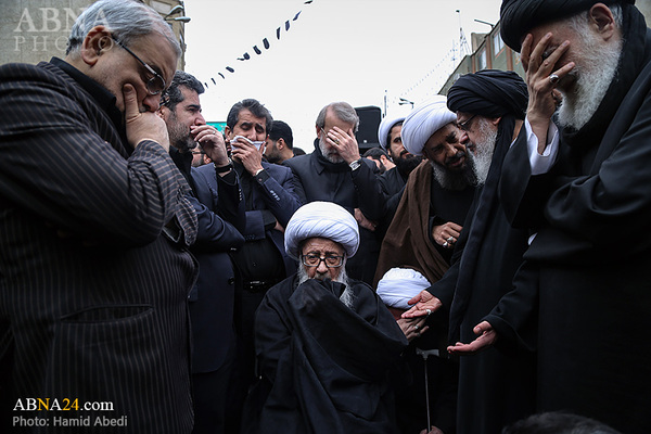 Trauerzug im Beisein von Großayatollah Vahid Khorasani für Hadrat Fatima (s.a)