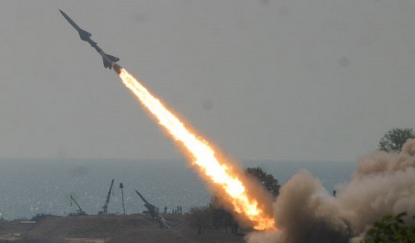 Јәмән ордусу “Зәлзал-2” ракети илә Сәудијјә Әрәбистаныны вурду