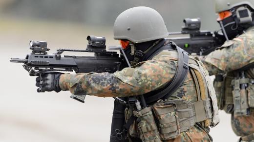 Bundeswehr und Polizei üben gemeinsam den Anti-Terror-Kampf