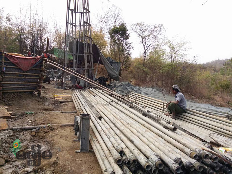လက္ပံတိုေရနံ​ေျမ​ေပၚထြက္​၍ ေဒသခံမ်ား အလုပ္​အကိုင္​အခြင္​့အလမ္​းမ်ား ရရွိ
