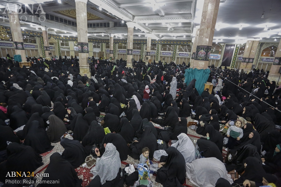 Suasana Majelis Doa Tawassul di Masjid Jamkaran Qom
