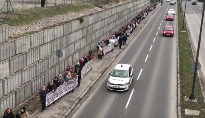 Održan mirni protest UG "Žene Srebrenice" u Tuzli