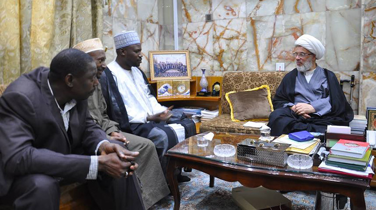 Nigerian delegation discusses to send students to Karbala