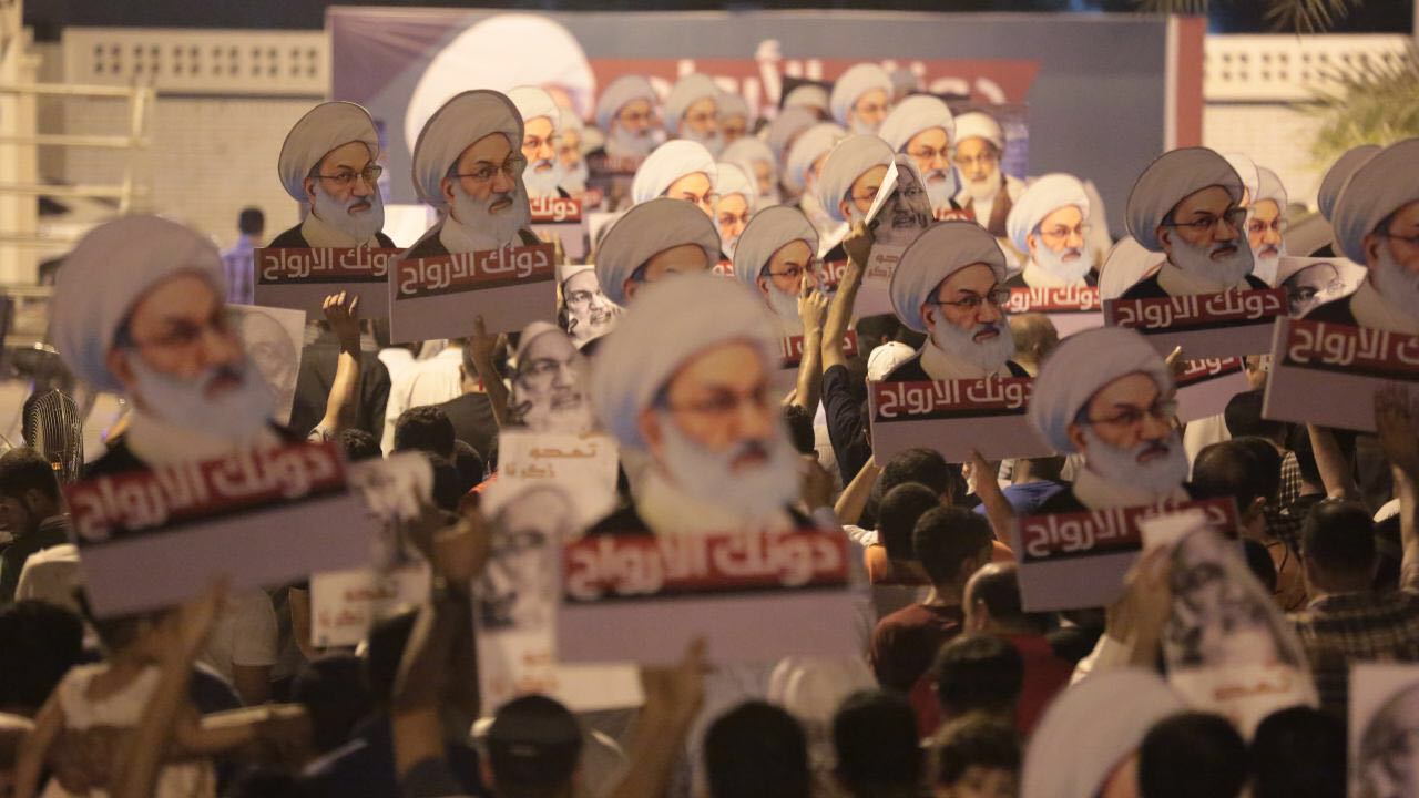 علماء البحرين: ندعو الشعب الأبي للتوجه هذه الليلة نحو عرين الشيخ القائد والإستعداد الكامل للدفاع عنه