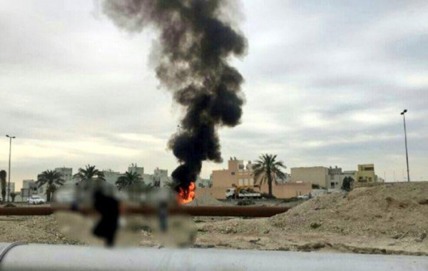 Bahraini court sentences two activists to 5-year jail over burning tires