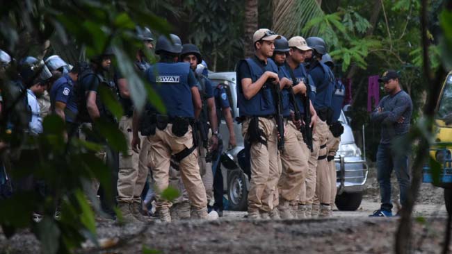 সীতাকুণ্ডে অভিযানে নারীসহ ৪ জঙ্গি নিহত