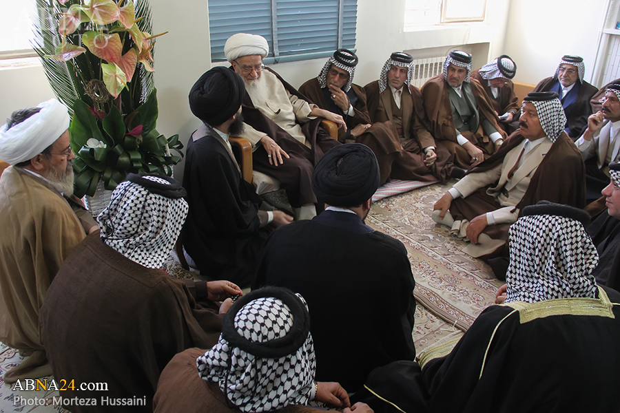 Pertemuan Ulama dan Penyair Irak dengan Ayatullah Shafi Ghulpaghani di Qom