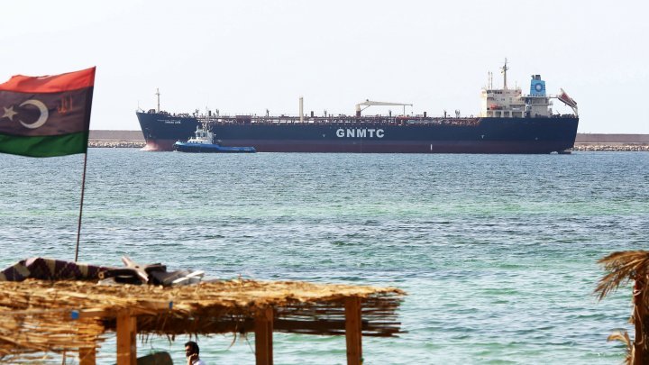 “Las Tropas del General Haftar se Apoderaron de Dos de las Principales Terminales Petroleras de Libia” 