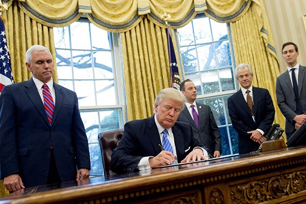 アメリカの新大統領令が再び差し止め