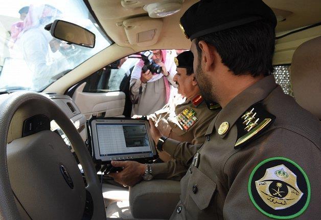 السعودية : السجن 5 سنوات والغرامة لمن يصور مركبات الأجهزة الأمنية
