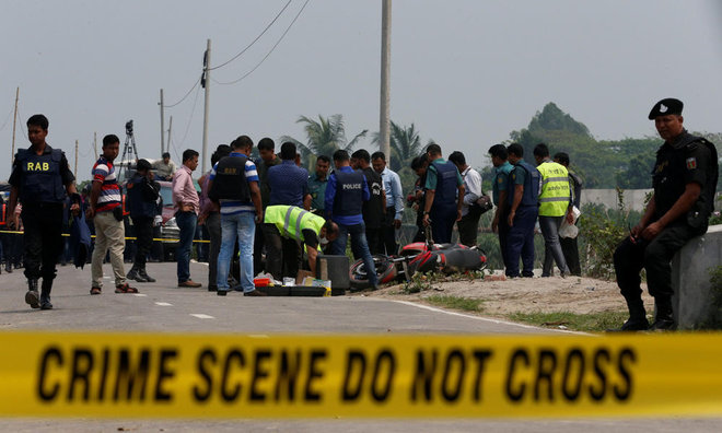 Bangladesh police shoot dead militant armed with explosives