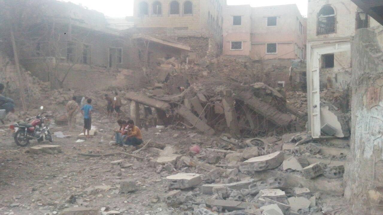 العدوان السعودي يقصف المدنيين اليمنيين بصوارخ "الناتو"