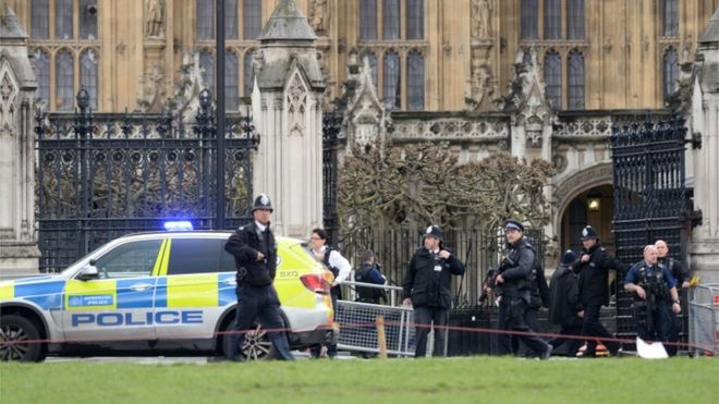 4 Terbunuh Dan 20 Cedera Di Dalam Serangan Pengganas Di Luar Parlimen U.K