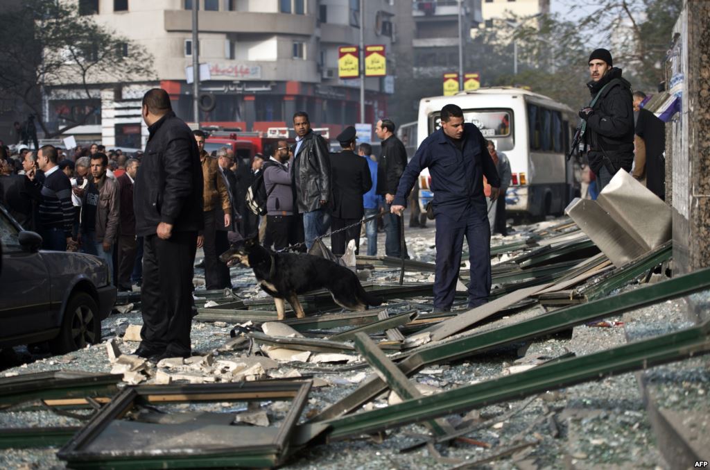مقتل شخص وجرح 3 آخرين في انفجار بالقاهرة