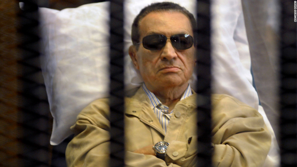 Egypt court orders corruption probe into Mubarak
