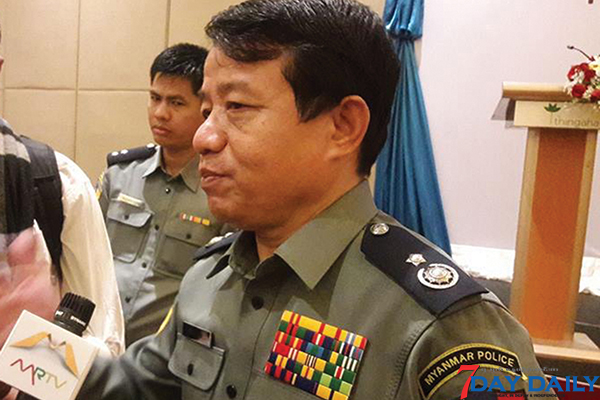 မႏၲေလးတြင္ ဆုိင္ကယ္ကယ္ရီေမာင္းသူ နဖူး ေသနတ္က်ည္ထိမွန္မႈ မေတာ္တဆျဖစ္ႏုိင္ဟု ရဲခ်ဳပ္သံုးသပ္